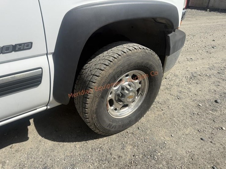 2001-chevrolet-silverado-2500-image-20