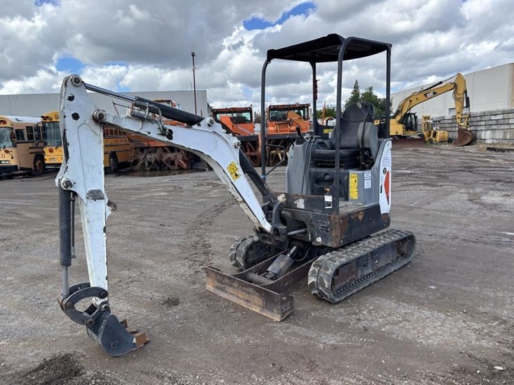 2020-bobcat-e20-image-1