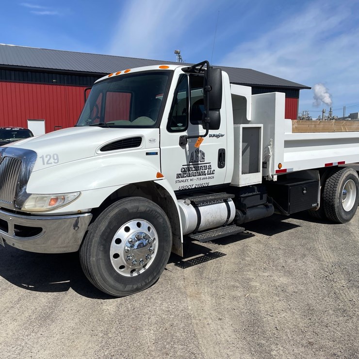 2010 INTERNATIONAL 4300 SBA