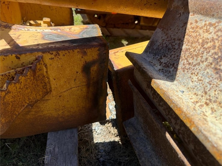 2006-caterpillar-d6n-lgp-image-8