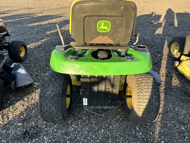 2014-john-deere-d105-image-6