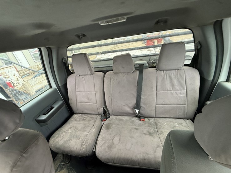 2012-ford-f350-xl-image-10