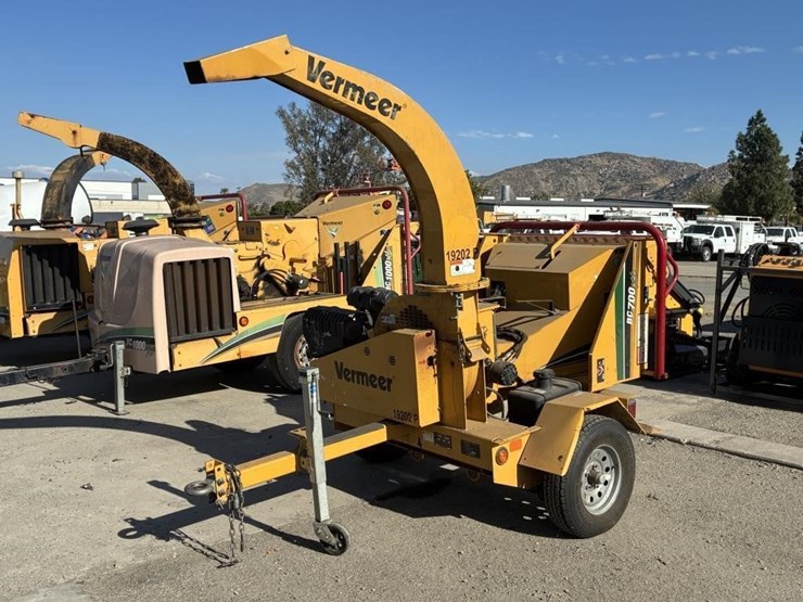 2015-vermeer-bc700xl-image-1