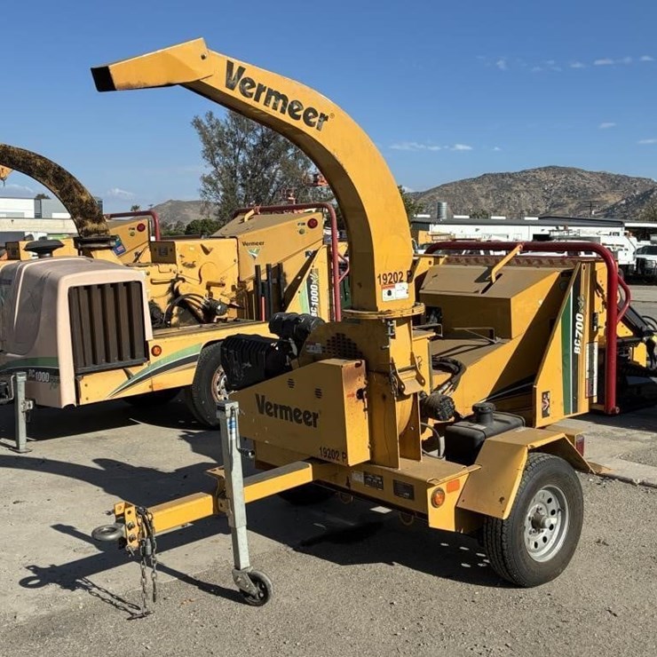 2015 VERMEER BC700XL