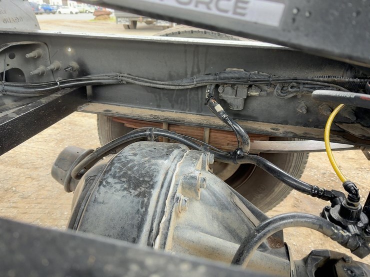 2016-international-7400-image-19