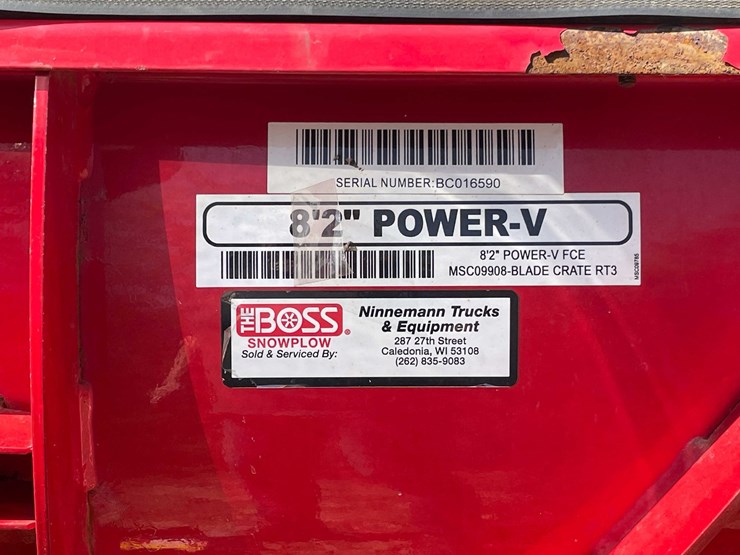 #7422-•-boss-snow-v-plow-image-12