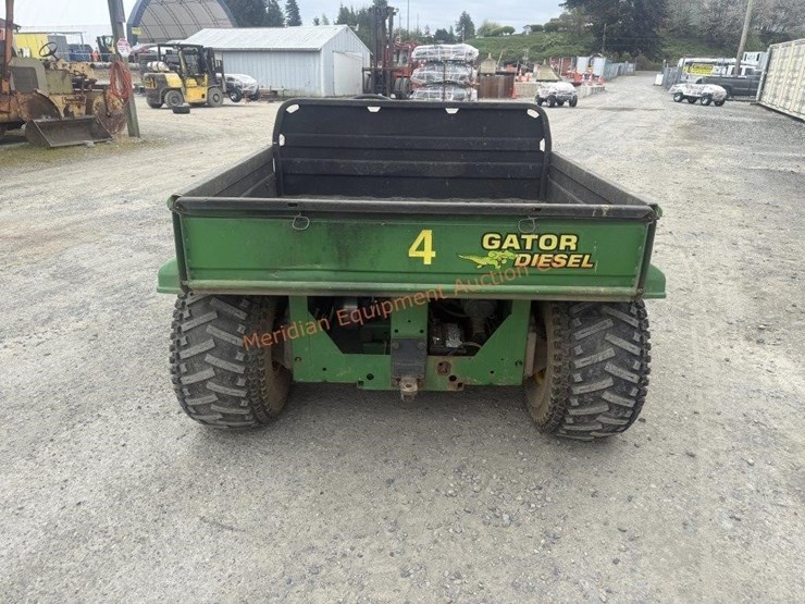 john-deere-gator-image-14