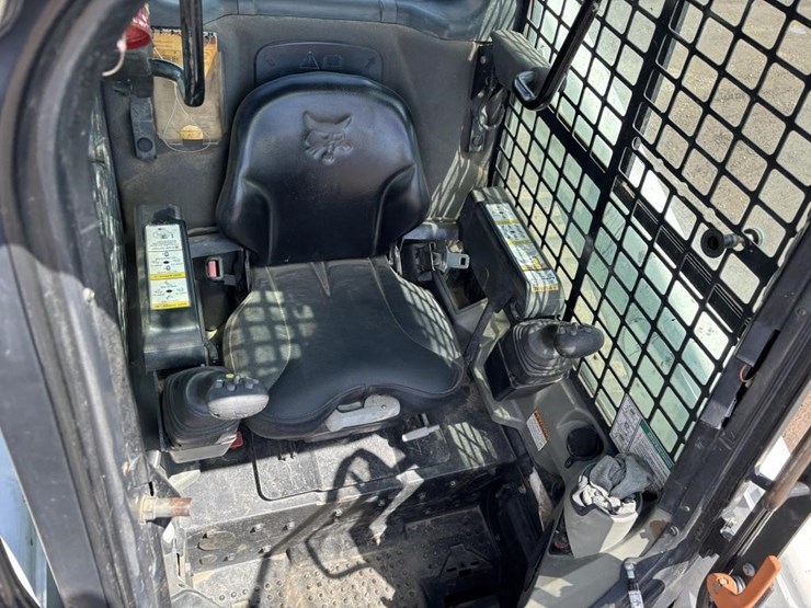 2016-bobcat-t650-image-18