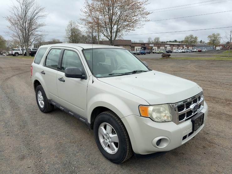 2009-ford-escape-image-7