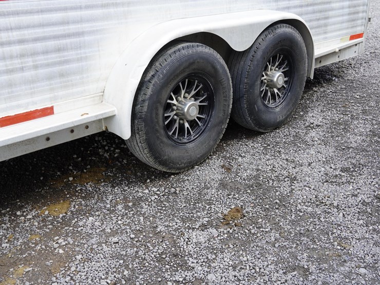 #142-•-1999-exiss-3-slant-aluminum-6-horse-capacity-trailer-image-42