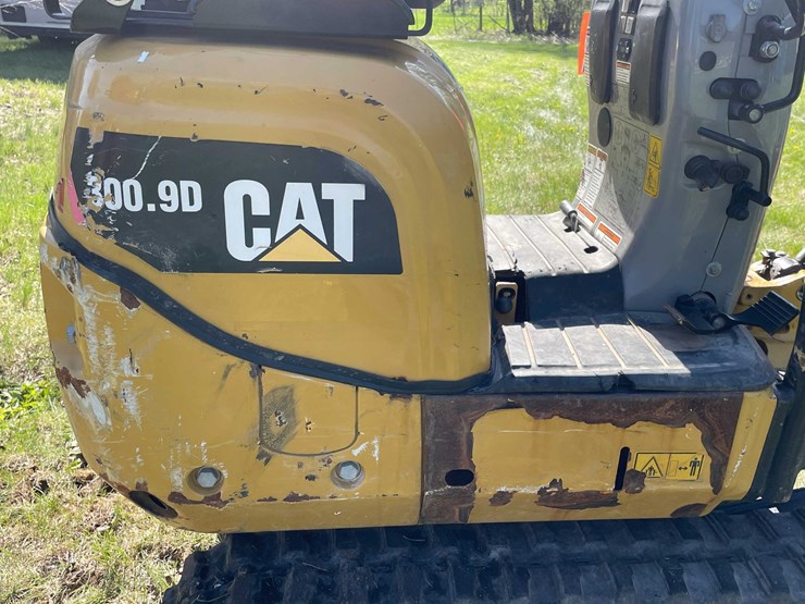 #7149-•-caterpillar-300.9v-mini-excavator-image-39
