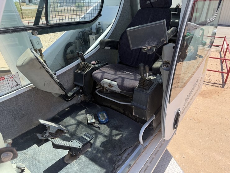 2013-peterbilt-367-image-6