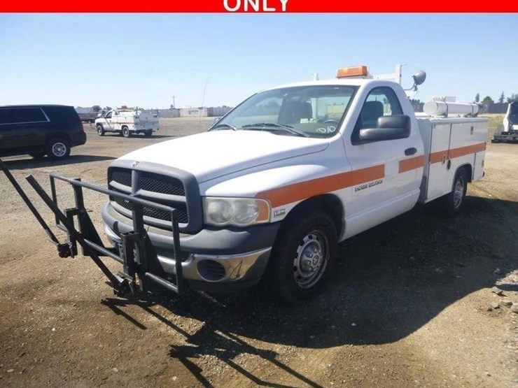 2005-dodge-ram-2500-image-1