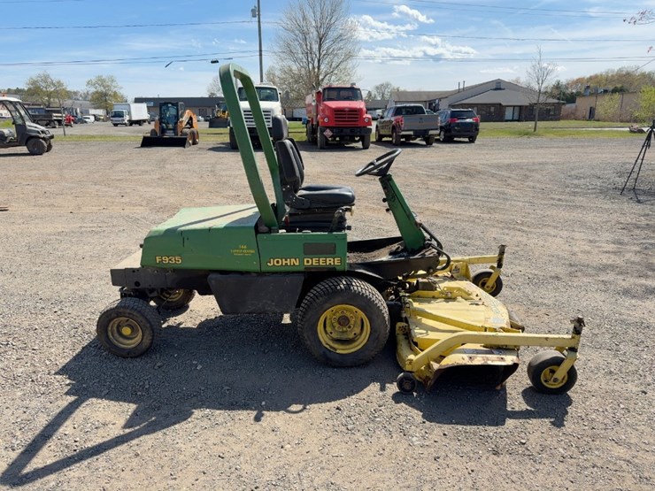 john-deere-f935-image-5