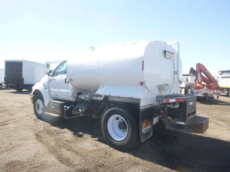 2015-ford-f750-image-4