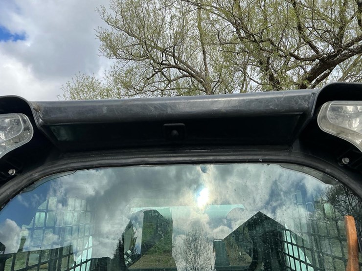 2024-bobcat-t770-image-50