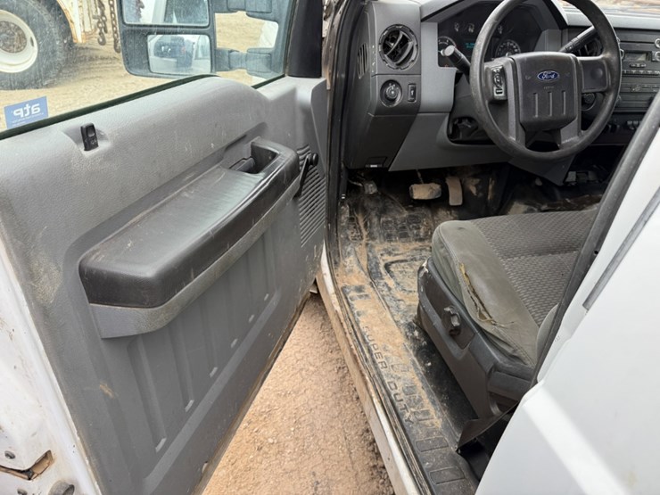 2012-ford-f350-xl-image-8