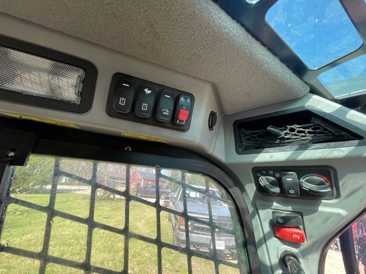 caterpillar-216b-image-44