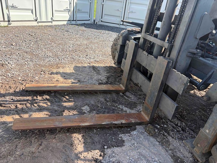 2016-moffett-m8-55.4-image-6