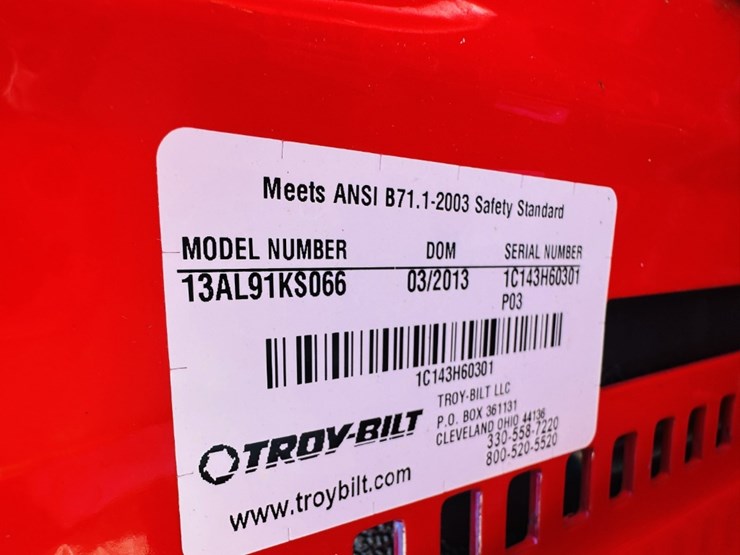 troy-bilt-tb-2142-riding-lawn-mower-image-10