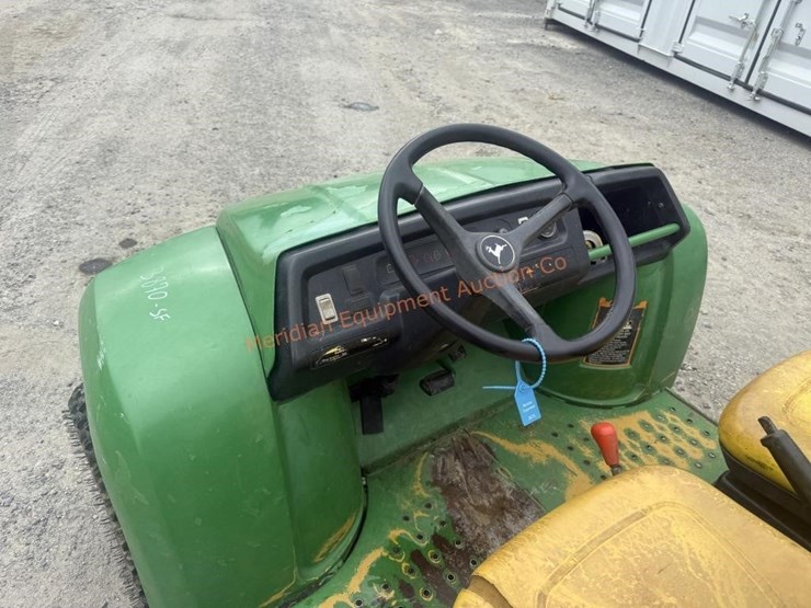 john-deere-gator-image-15
