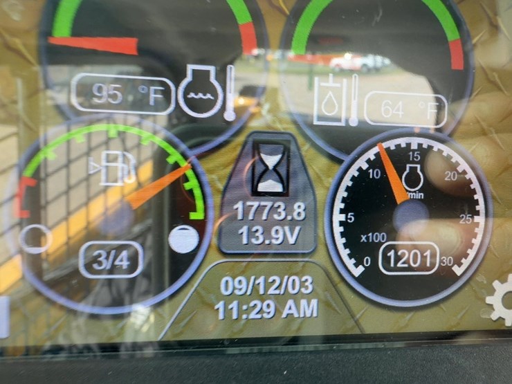 2023-caterpillar-249d3-image-28