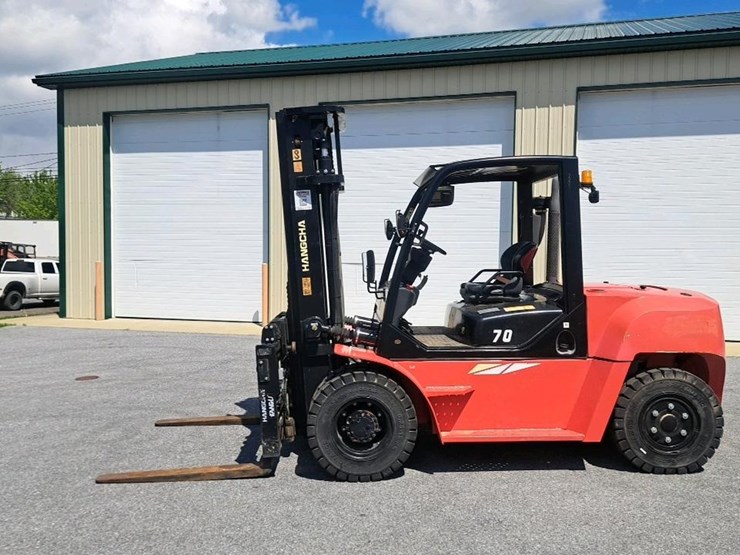 #111-•-2022-hancha-cpcd70-xw65g-forklift-image-2