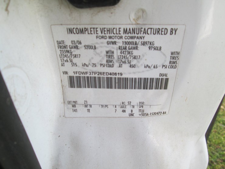 2006-ford-f350-image-38