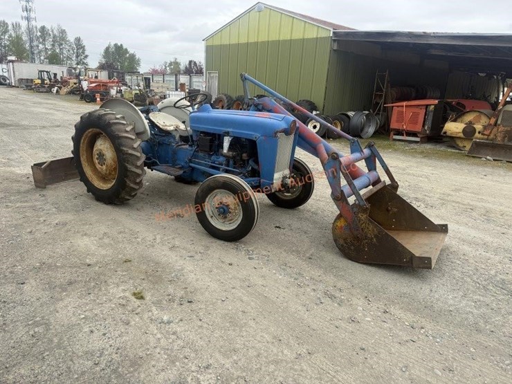 1960-ford-600-image-7