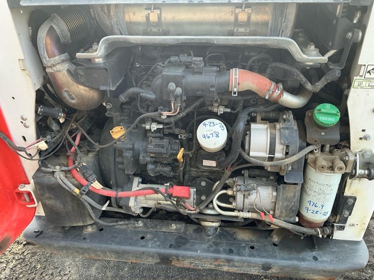 2024-bobcat-t770-image-10