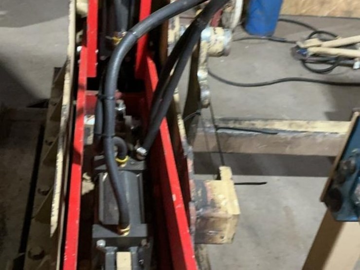 #149-•-2017-hurdle-magnum-lt-carriage-image-35