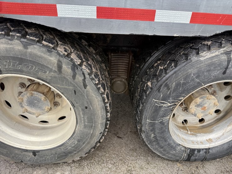 1999-mack-ch613-image-9