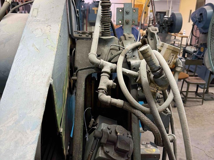 zeh-&-hahnemann-vertical-press-*needs-motor*-image-4