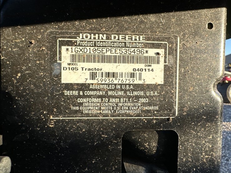 2014-john-deere-d105-image-11