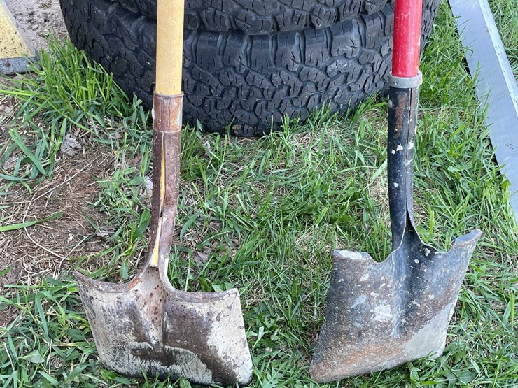 #7442-•-flat-shovels-image-6