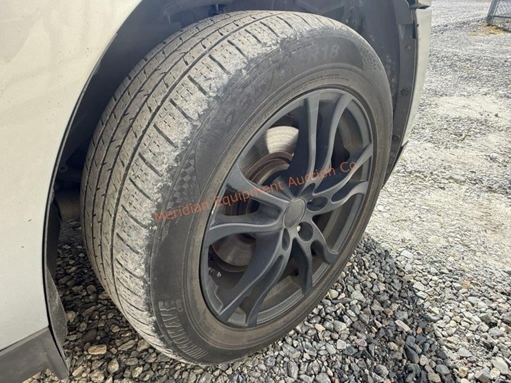 2010-chevrolet-equinox-lt-image-12