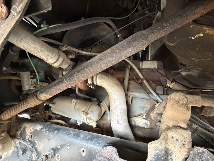 1990-ford-l8000-image-9