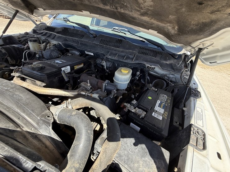 2014-ram-2500-tradesman-image-25