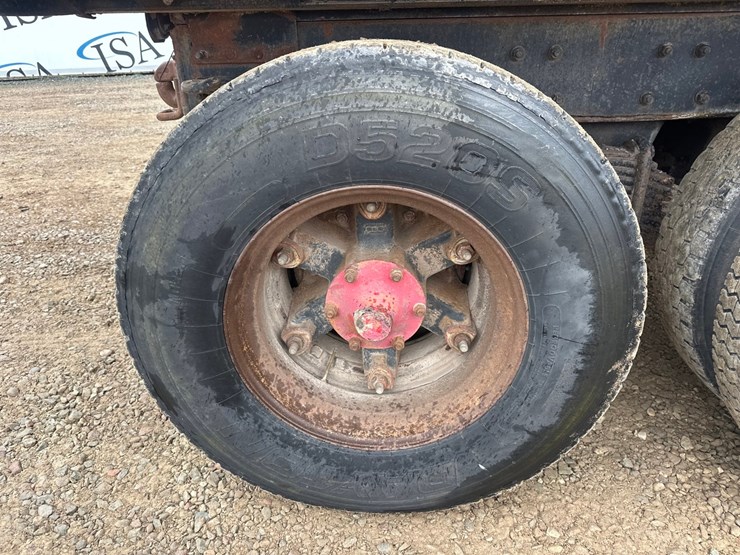 1983-mack-dm686s-image-50