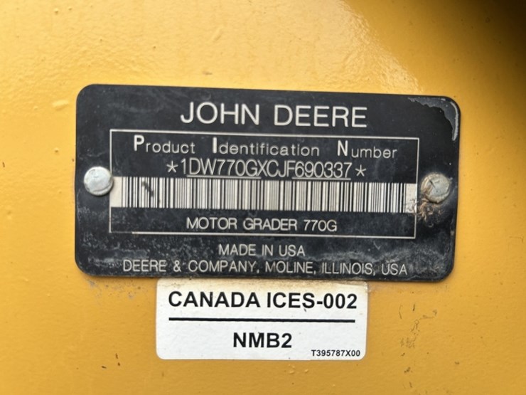 2018-deere-770g-image-31