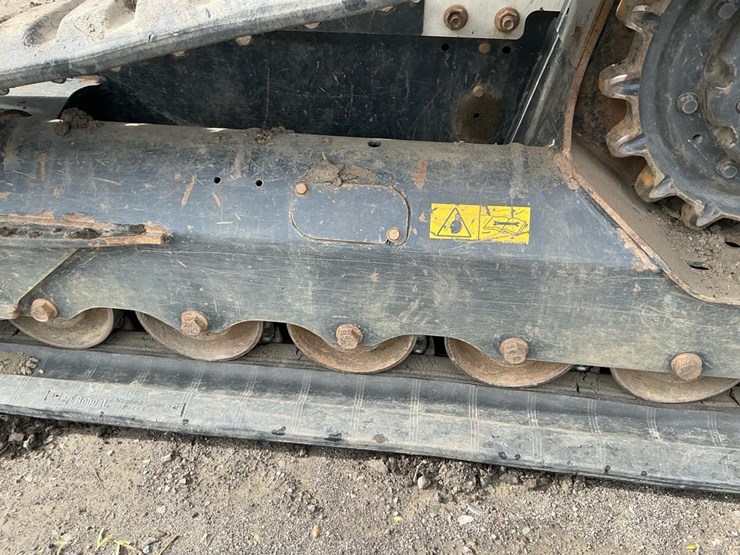 2024-bobcat-t770-image-66