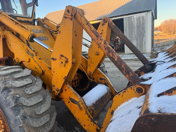 #122-•-1987-kobelco-lk600-wheel-loader-image-17