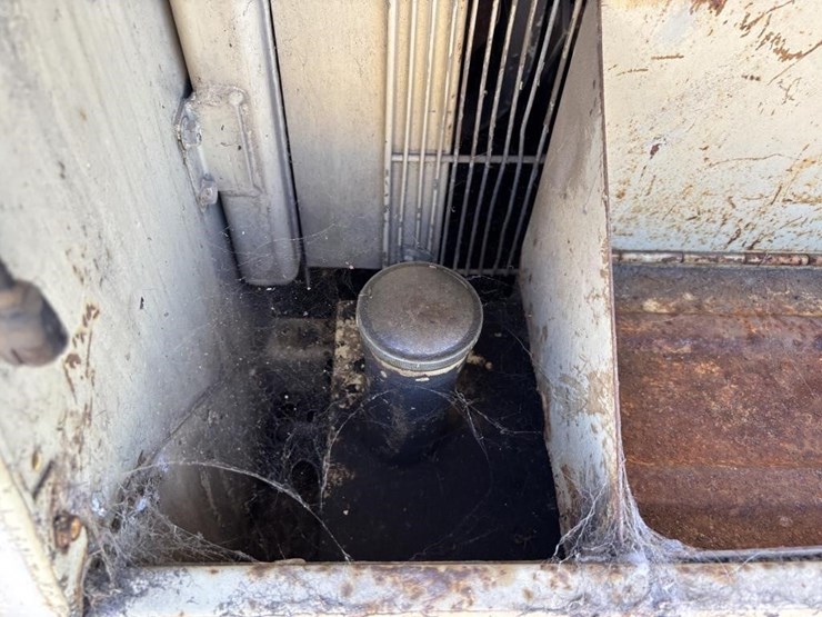 1985-ingersoll-rand-185-image-24