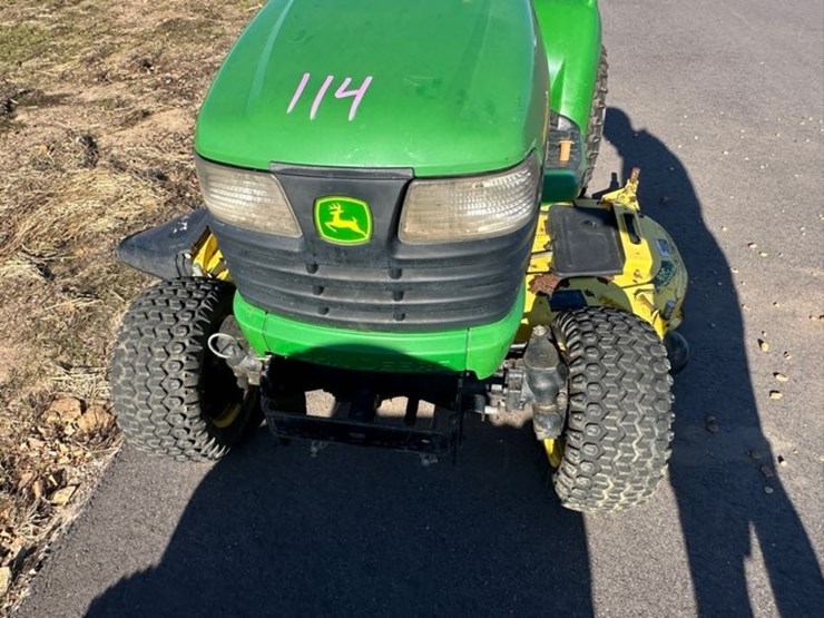 john-deere-x585-image-6