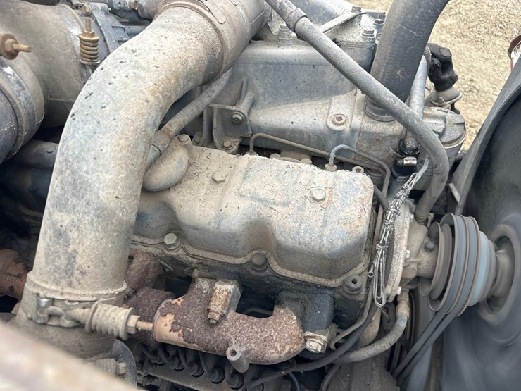 1983-mack-dm686s-image-34