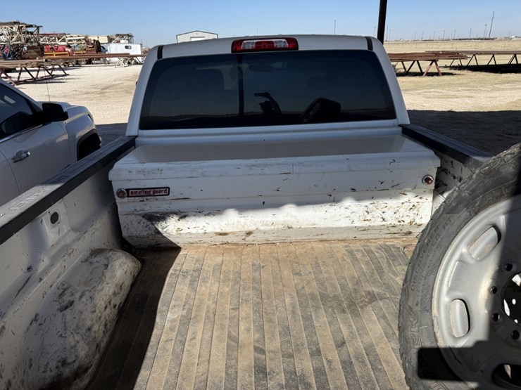 2019-chevrolet-silverado-2500hd-image-5