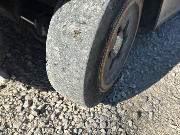 2020-hyster-s50ft-image-37