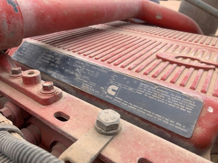 2013-peterbilt-367-image-11