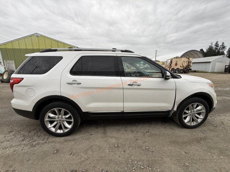 ford-explorer-limited-image-13