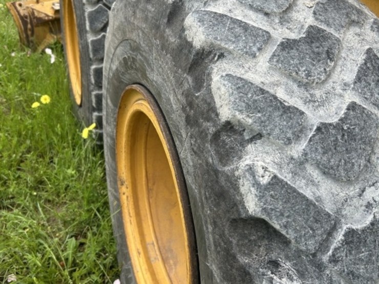 2018-deere-770g-image-11